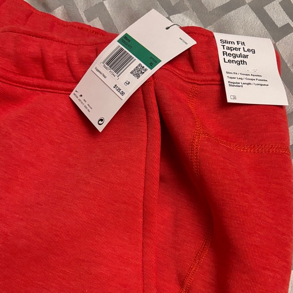 Nike Tech red sweatpants brand new with tags - Picture 2 of 4